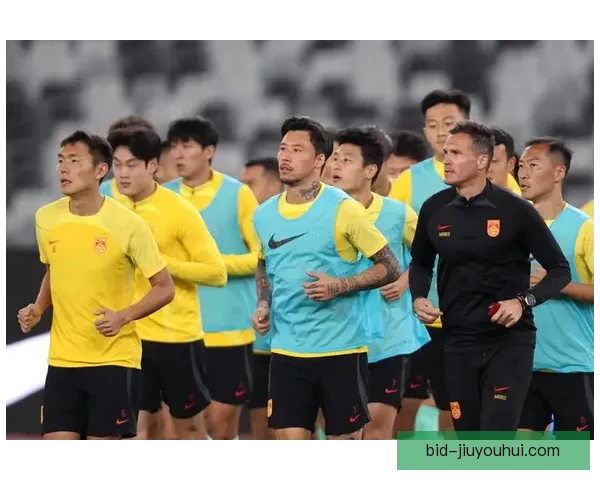 中国男足世预赛大胜新加坡四比一 展现强劲进攻实力